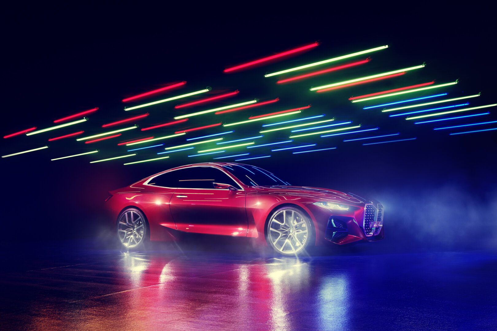 Roter BMW Concept 4 Elektroauto