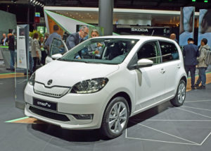 Weißer Skoda Citigo-e iV auf der IAA.
